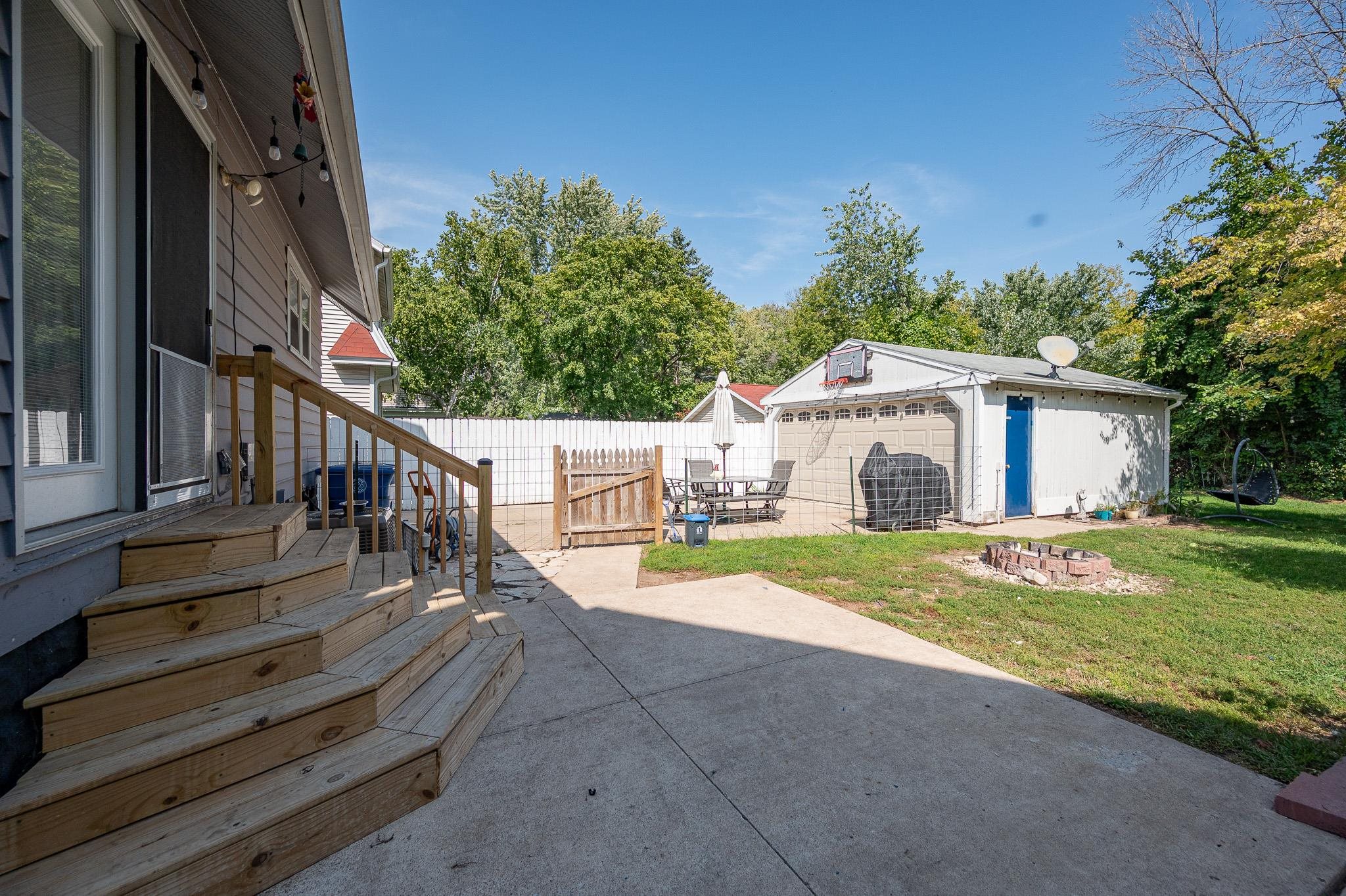 762 POWERS Street