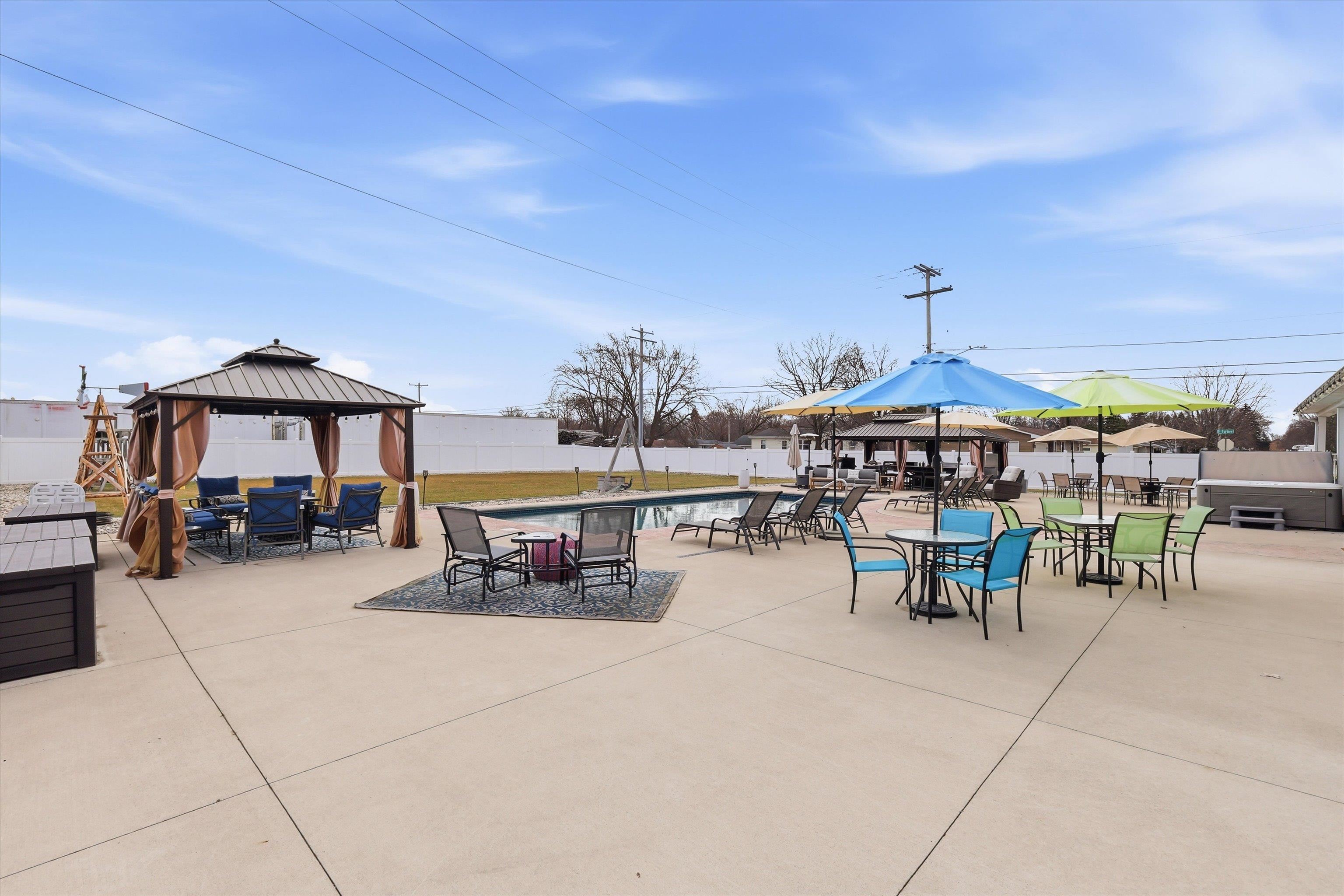 439 E FACTORY Street