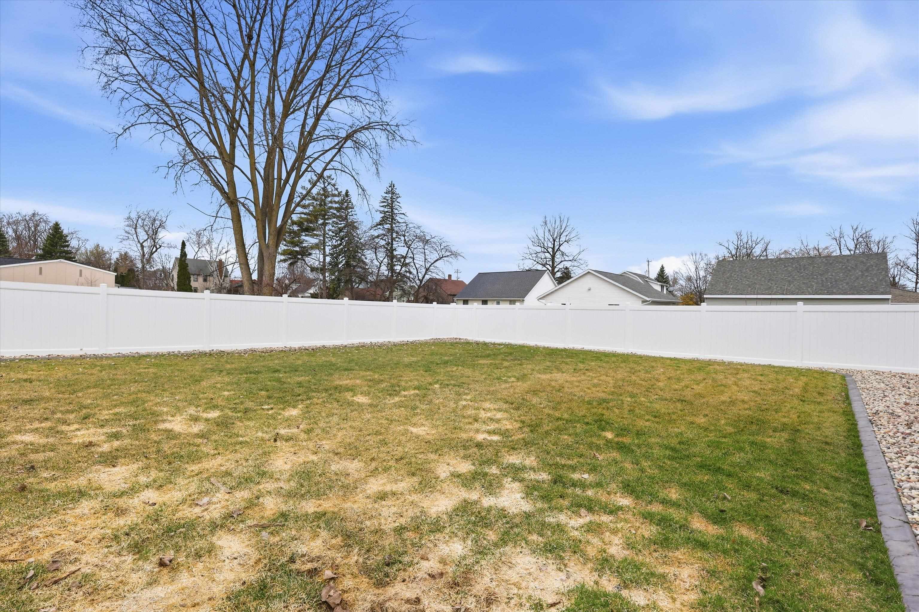 439 E FACTORY Street