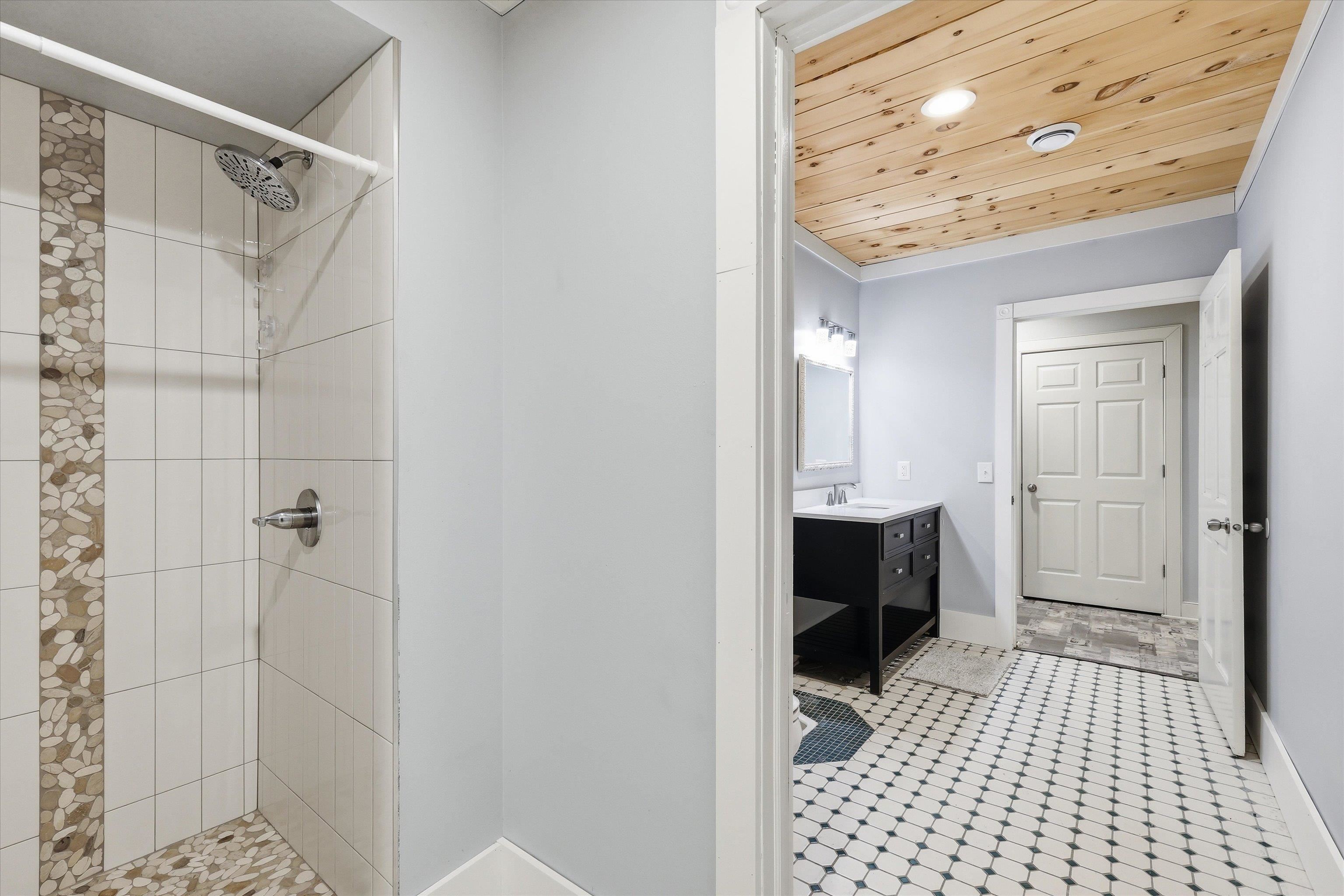 439 E FACTORY Street