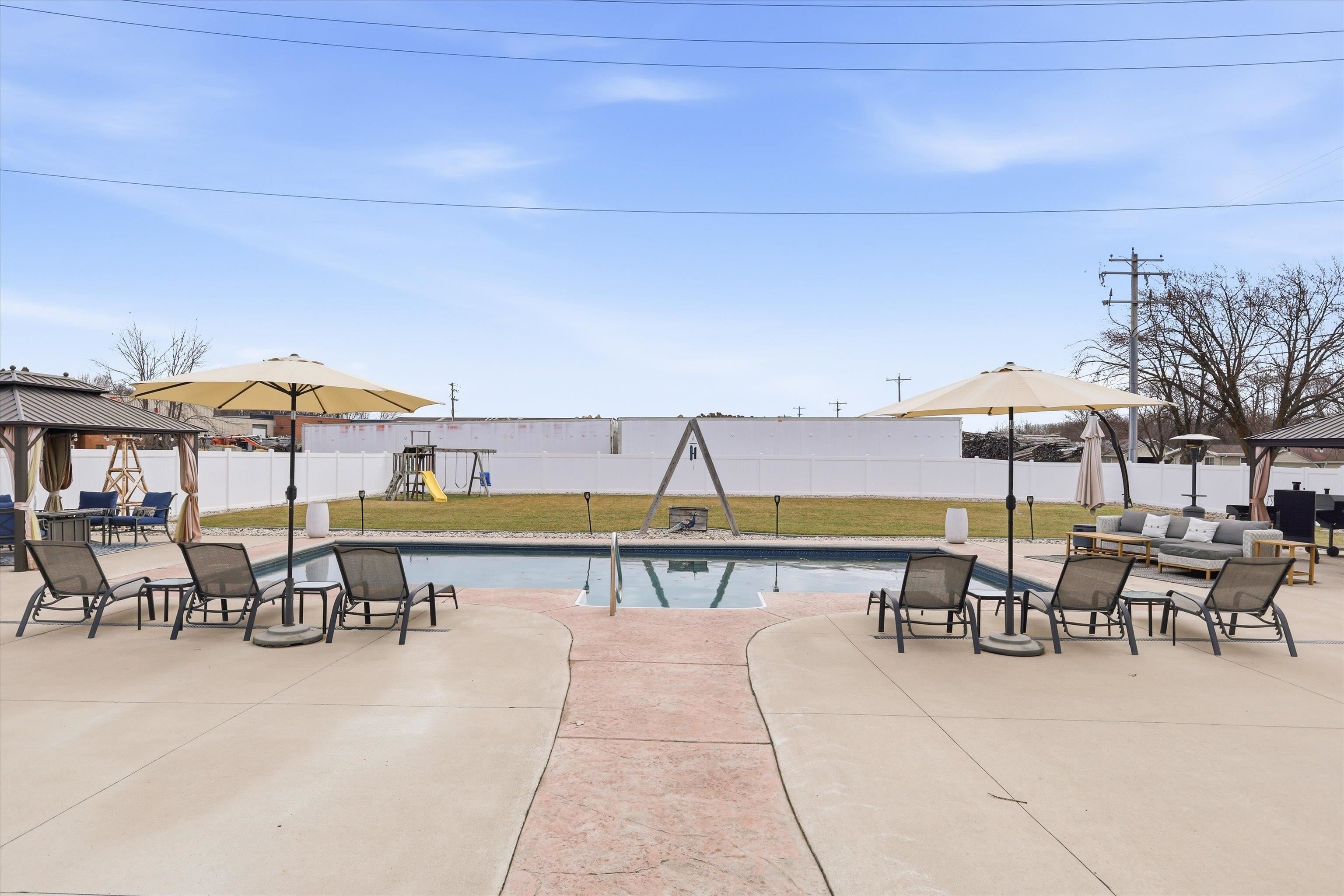 439 E FACTORY Street