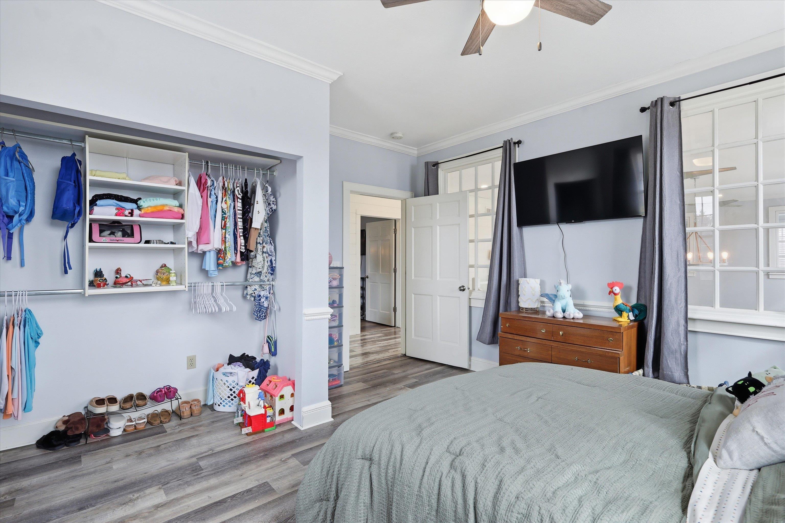 439 E FACTORY Street