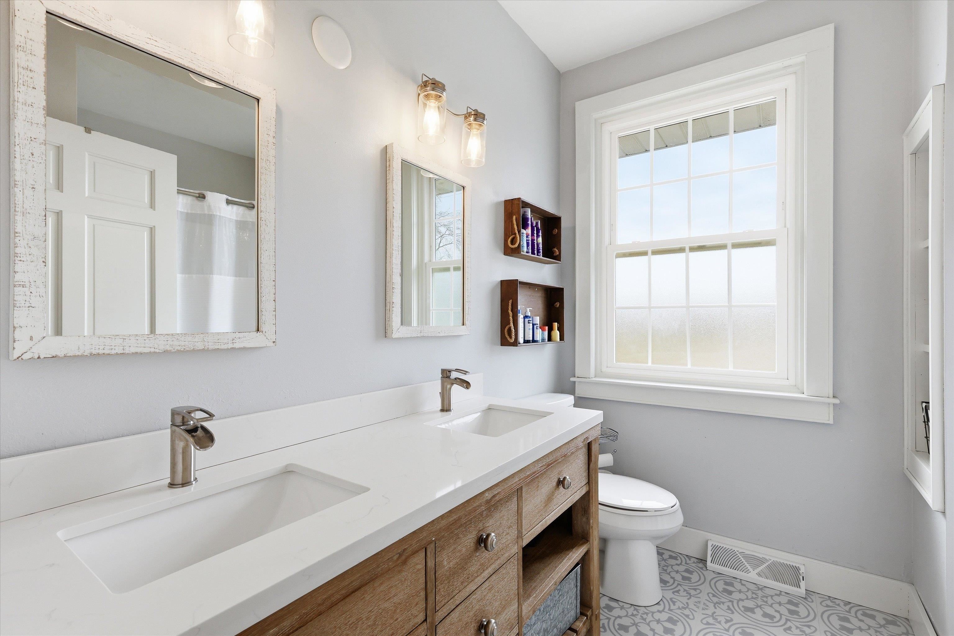 439 E FACTORY Street