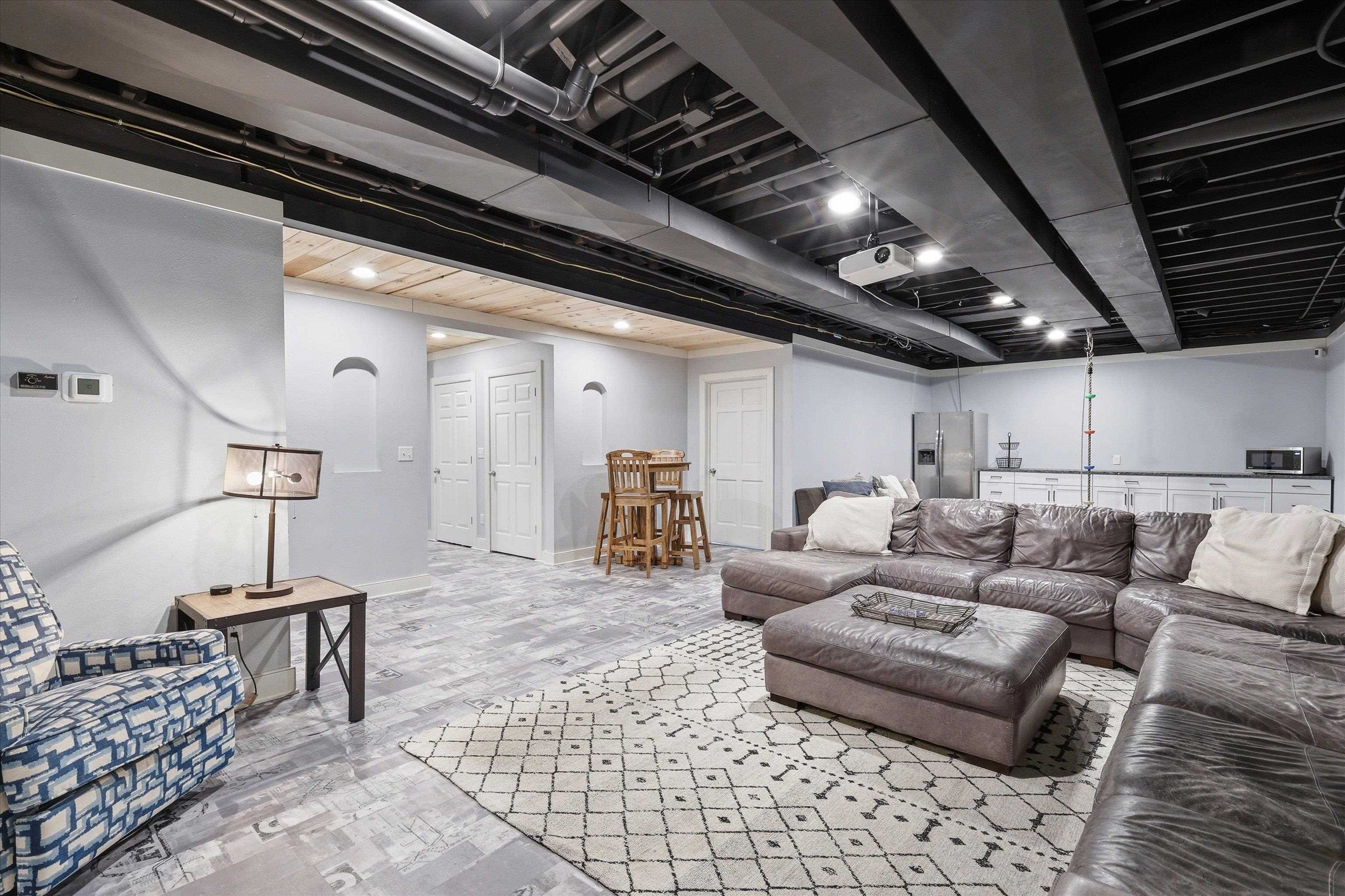 439 E FACTORY Street