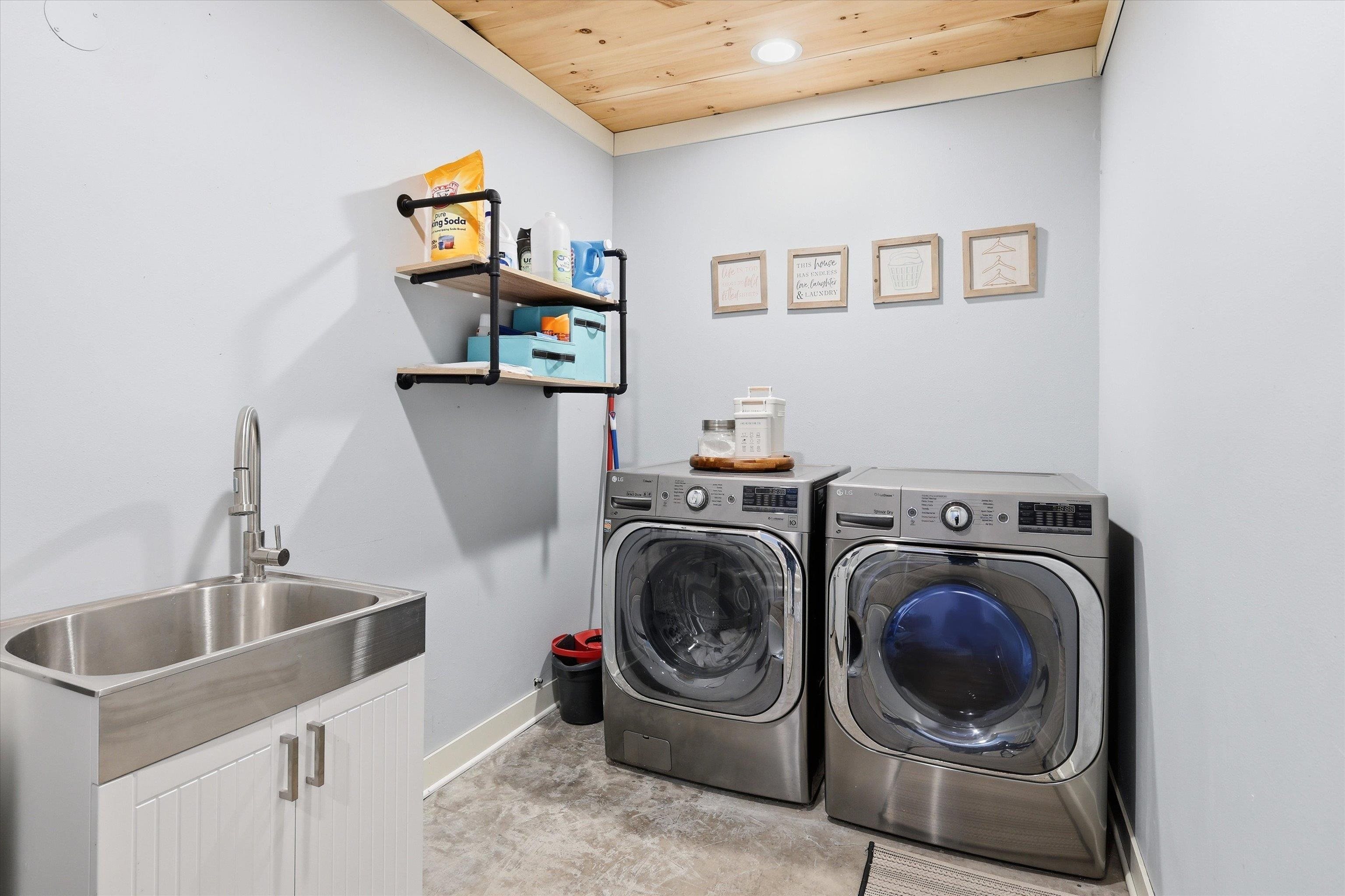 439 E FACTORY Street