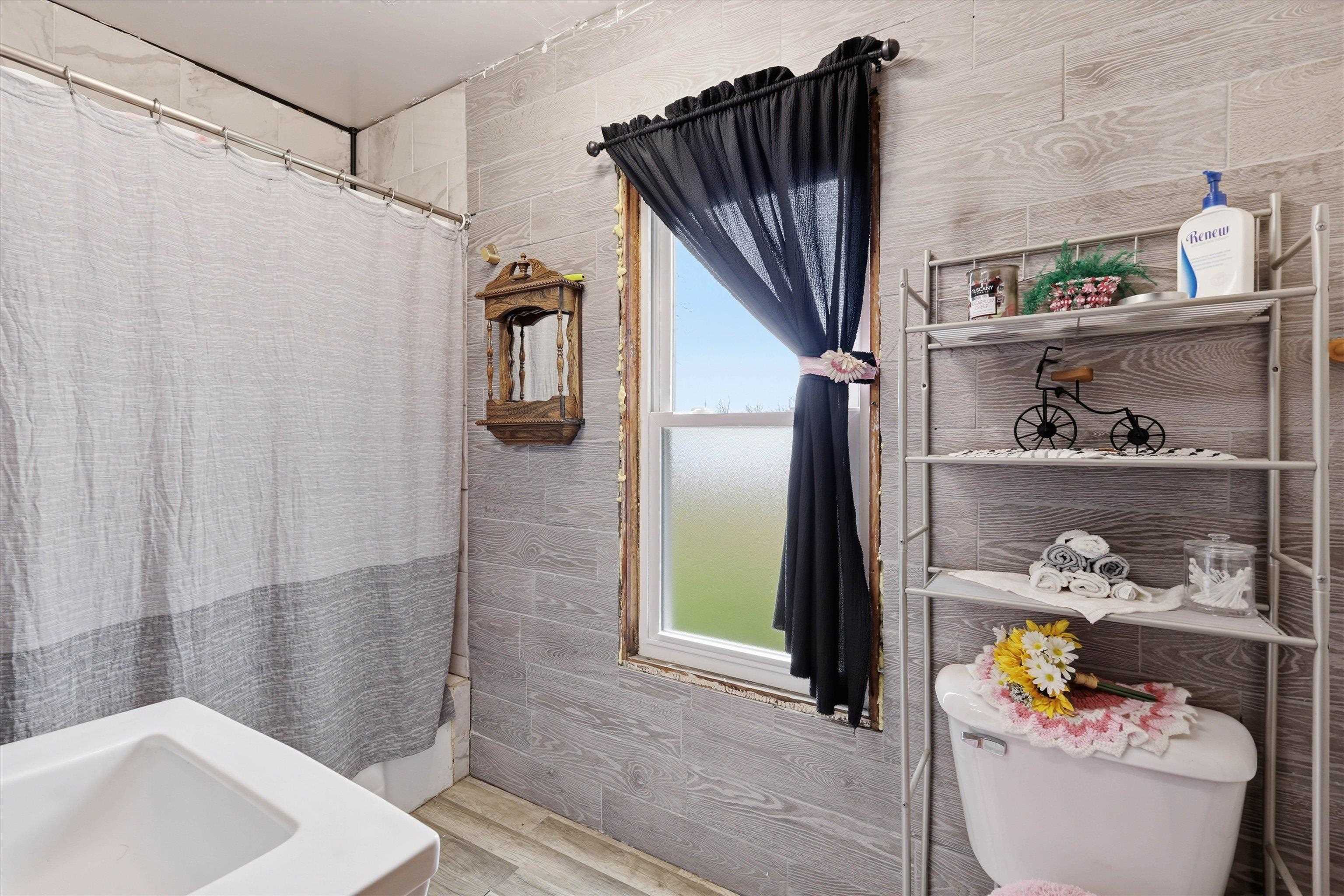 N8424 NOLLENBERG Road