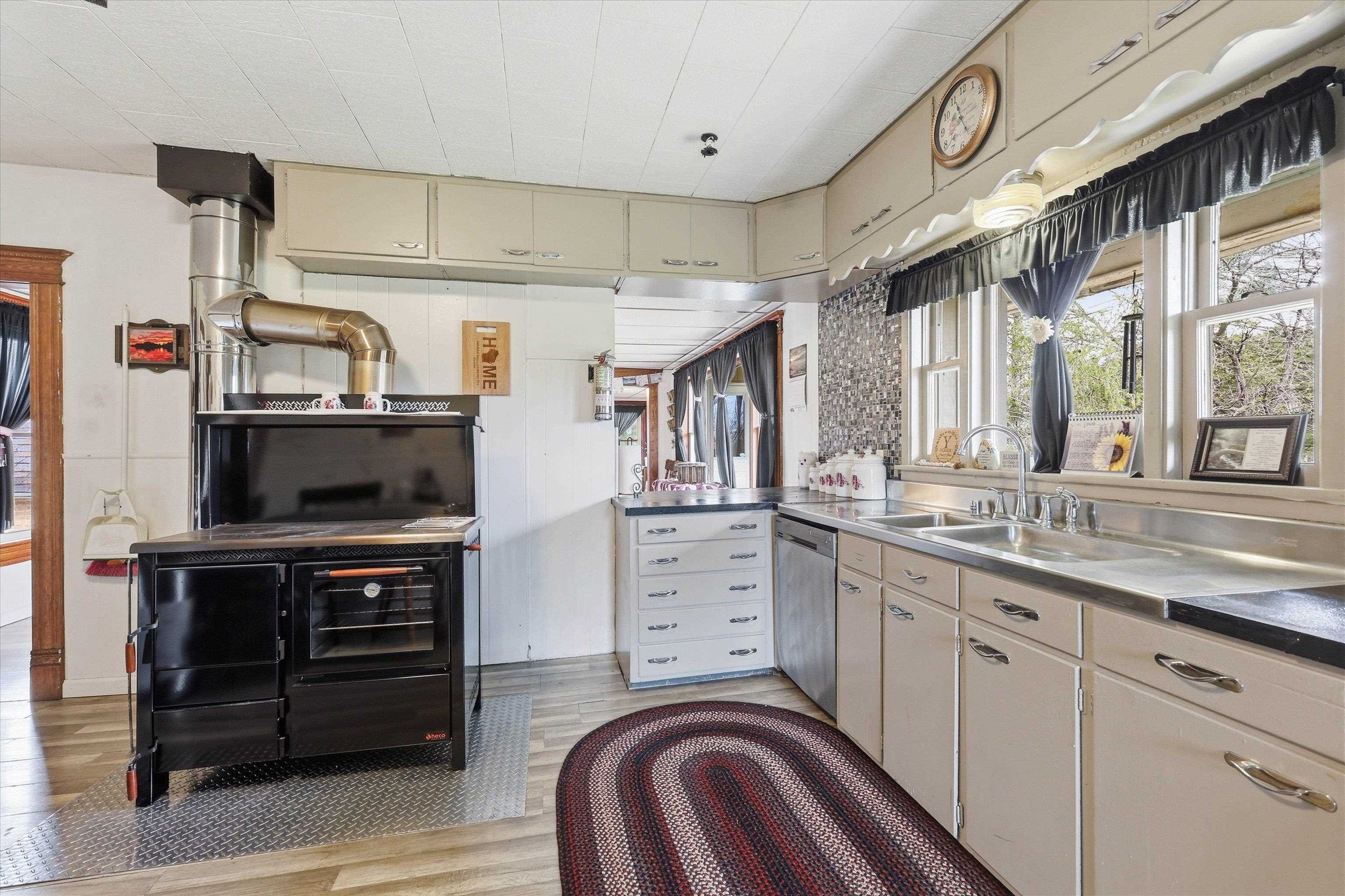 N8424 NOLLENBERG Road