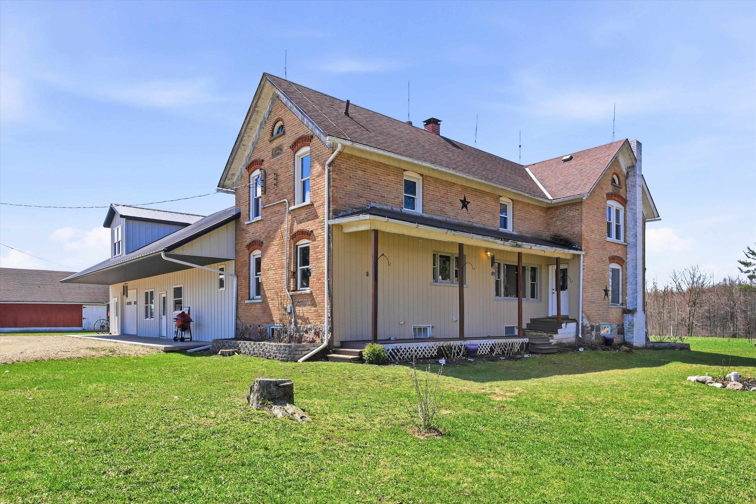 N8424 NOLLENBERG Road