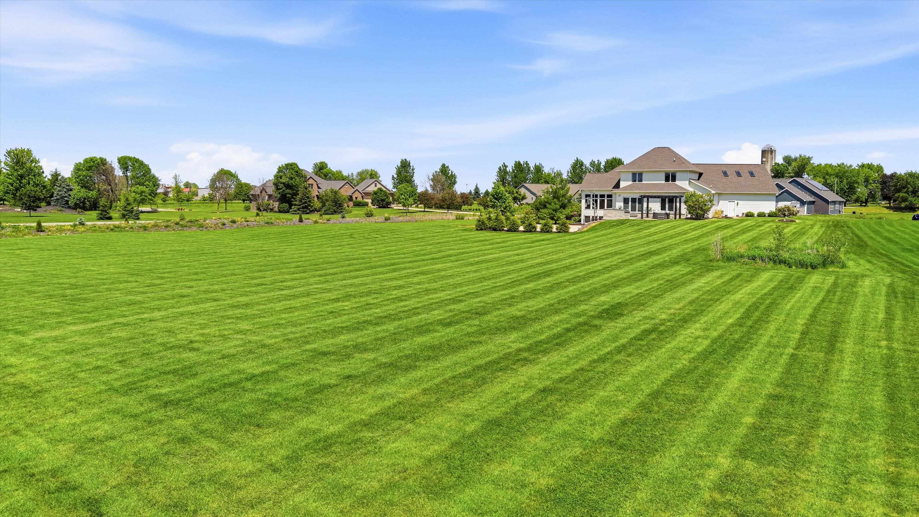 2145 W BONNIE Lane