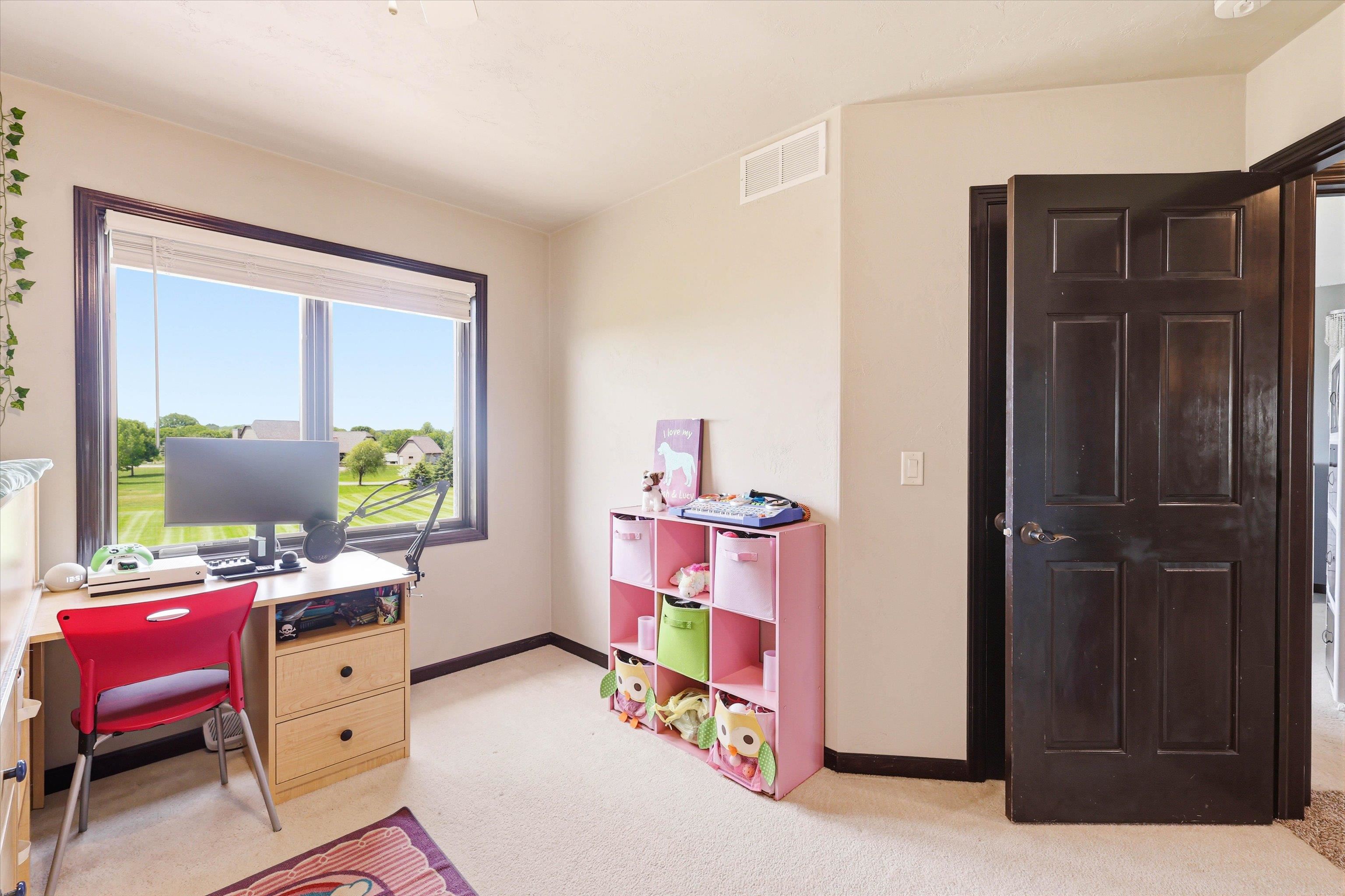 2145 W BONNIE Lane