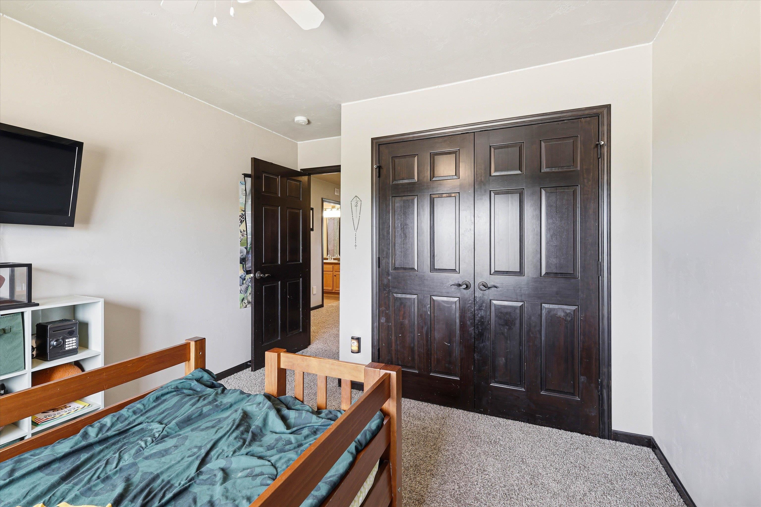 2145 W BONNIE Lane