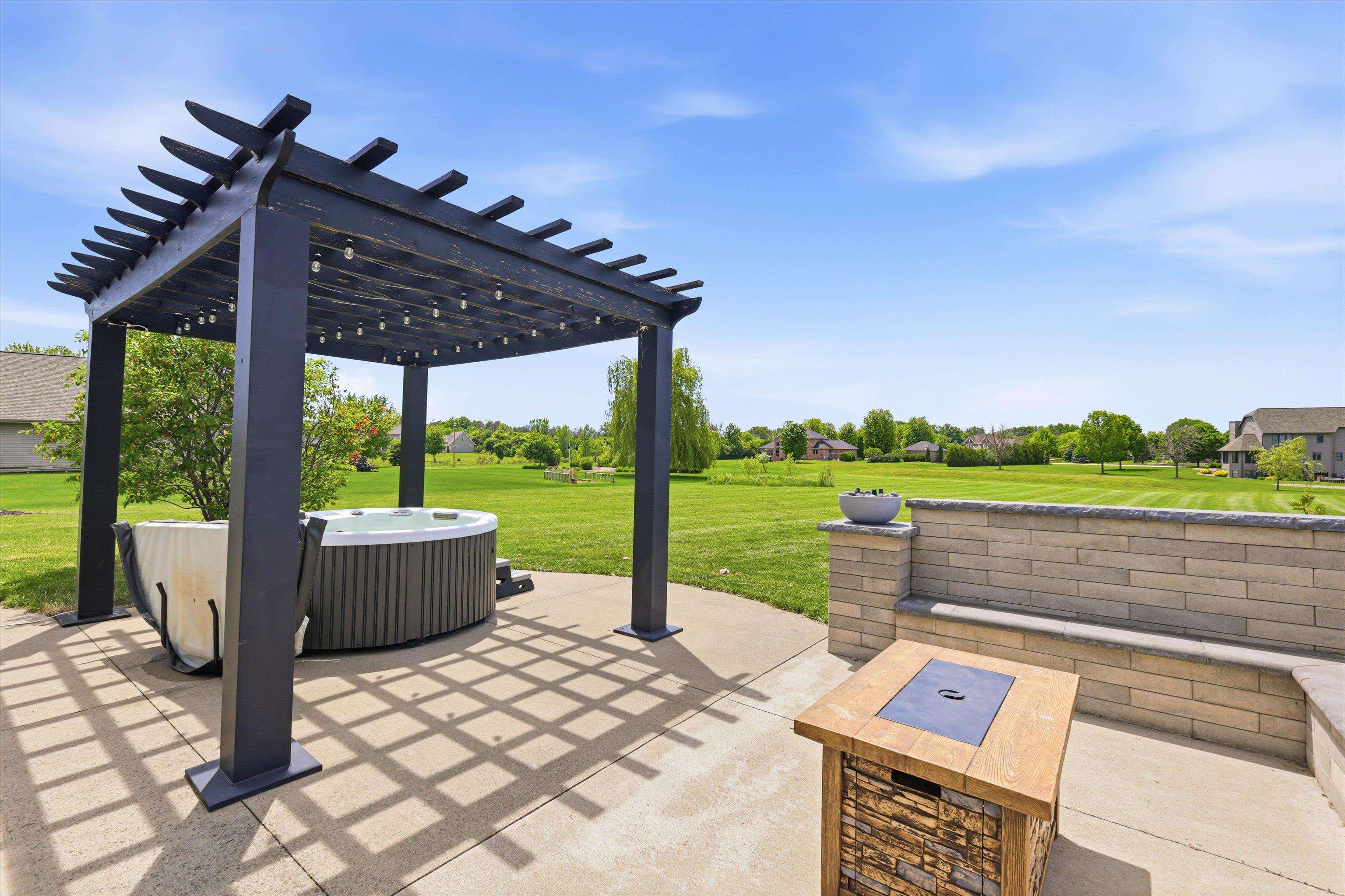2145 W BONNIE Lane