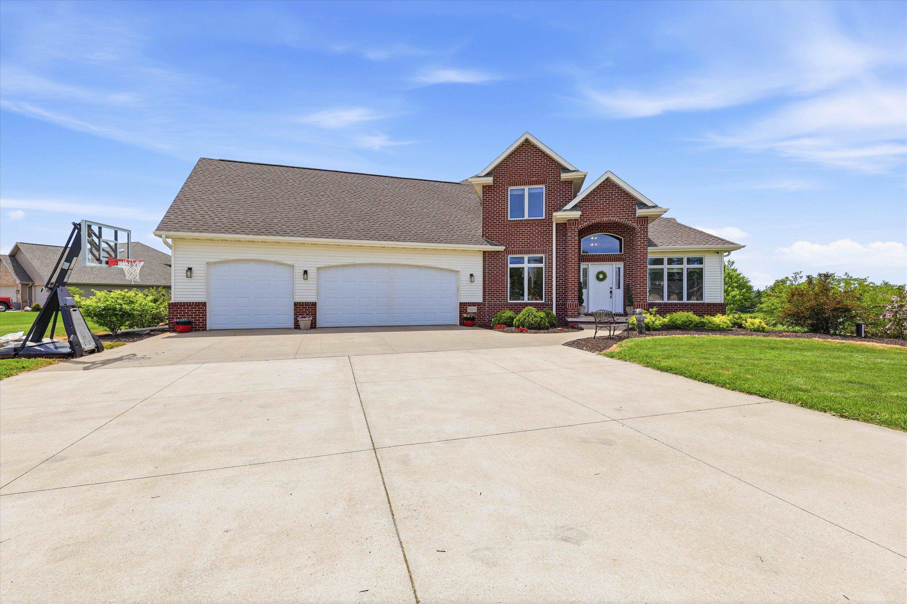 2145 W BONNIE Lane