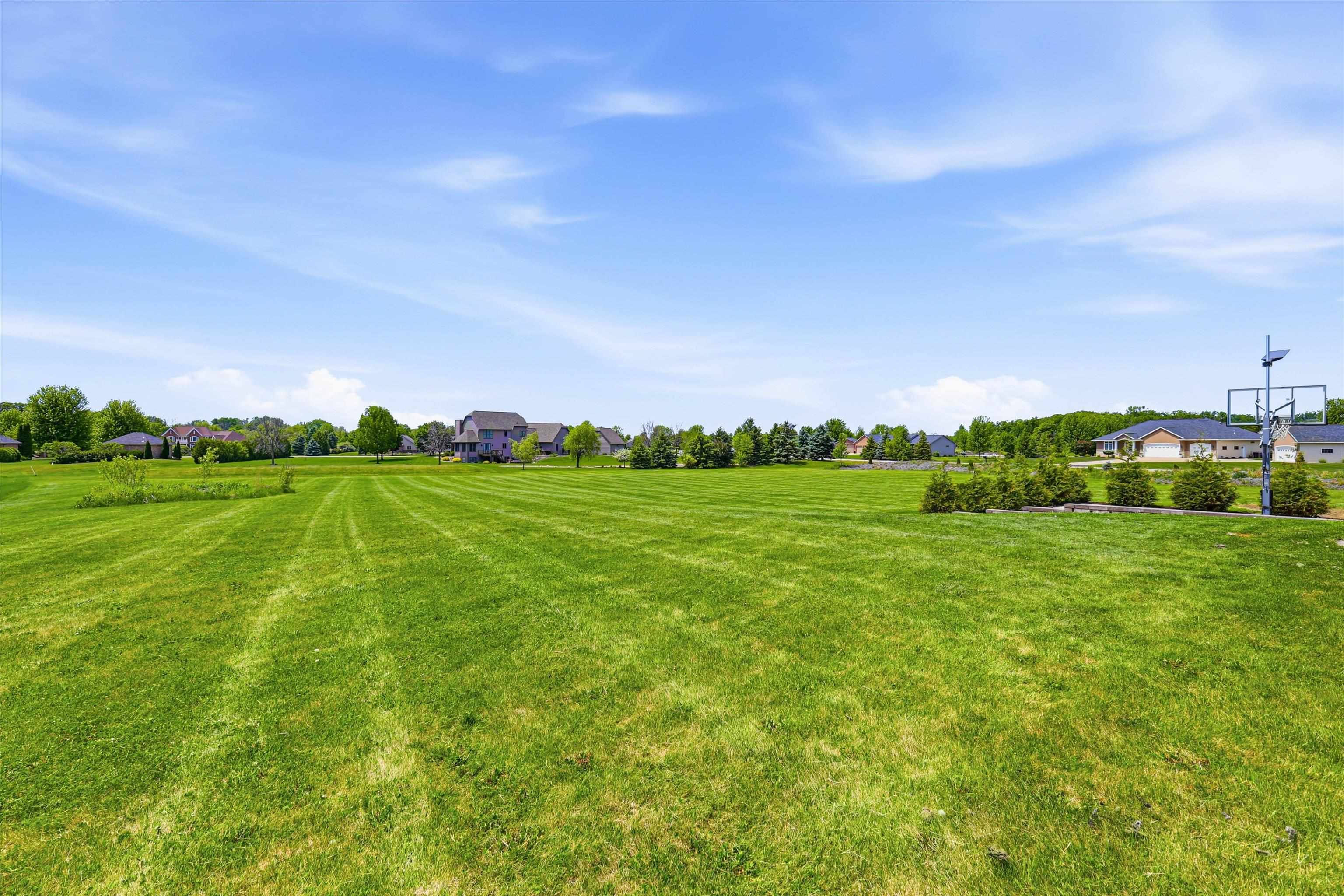2145 W BONNIE Lane