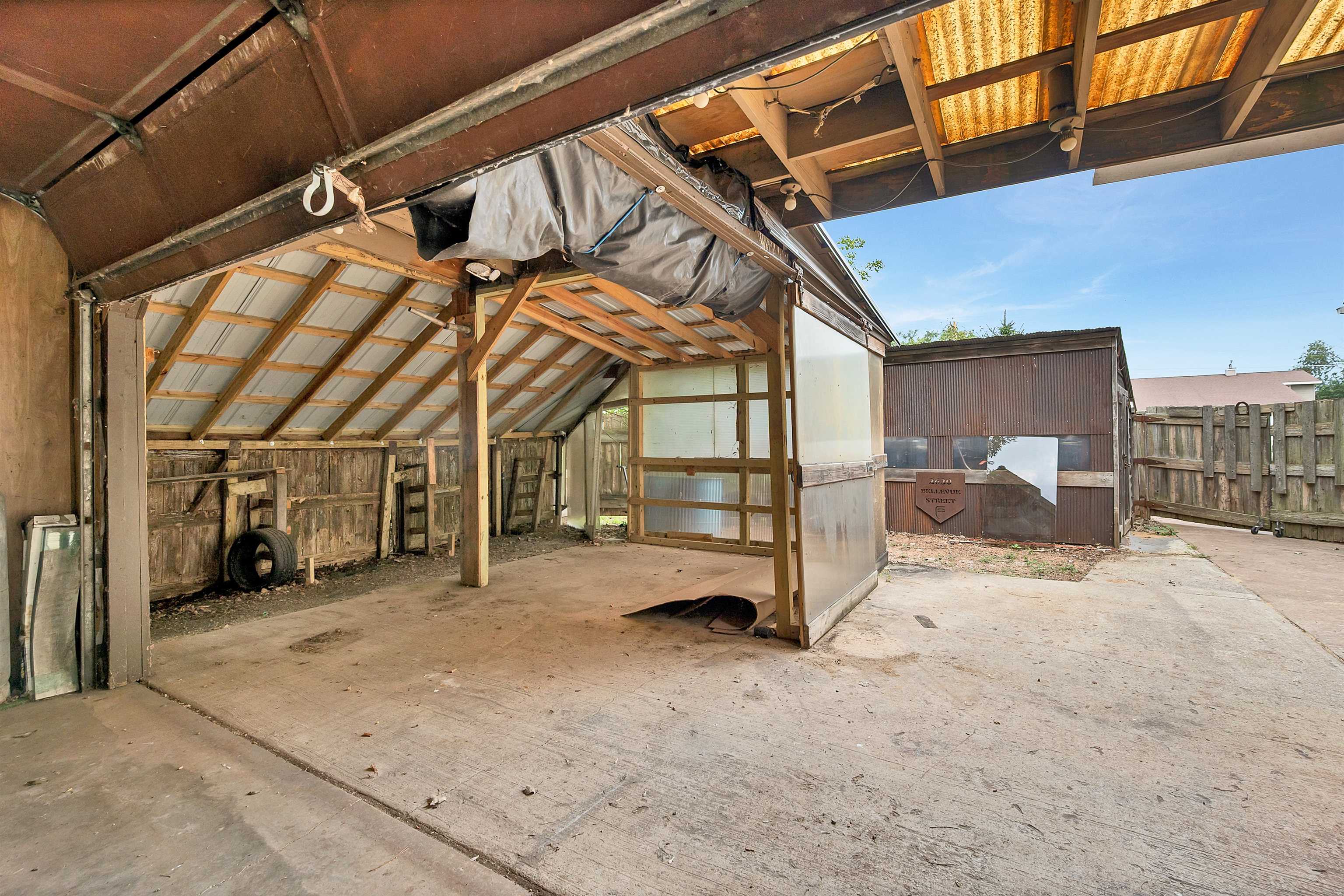 2620 BELLEVUE Street