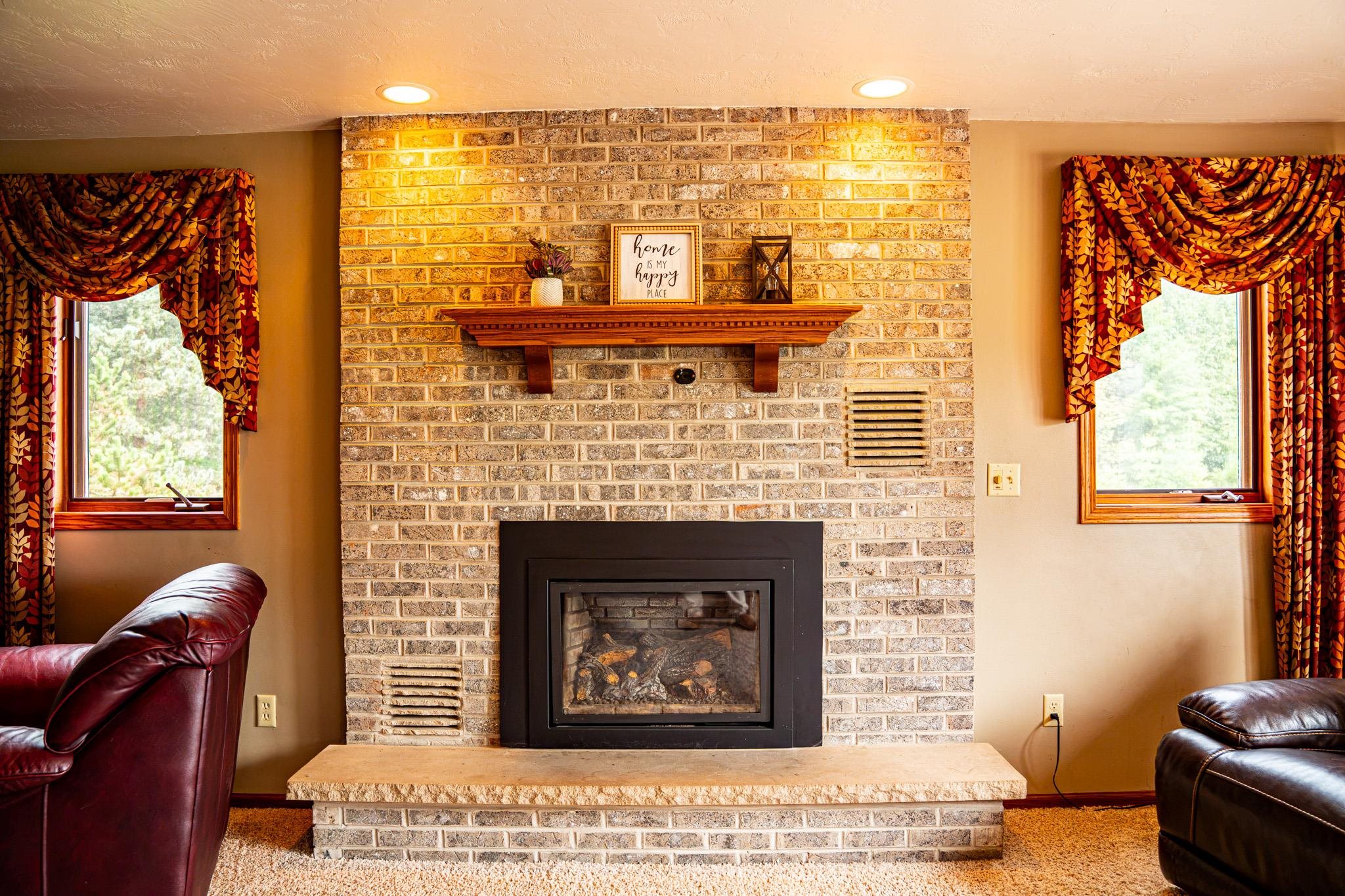 5062 MEADOWVIEW Lane
