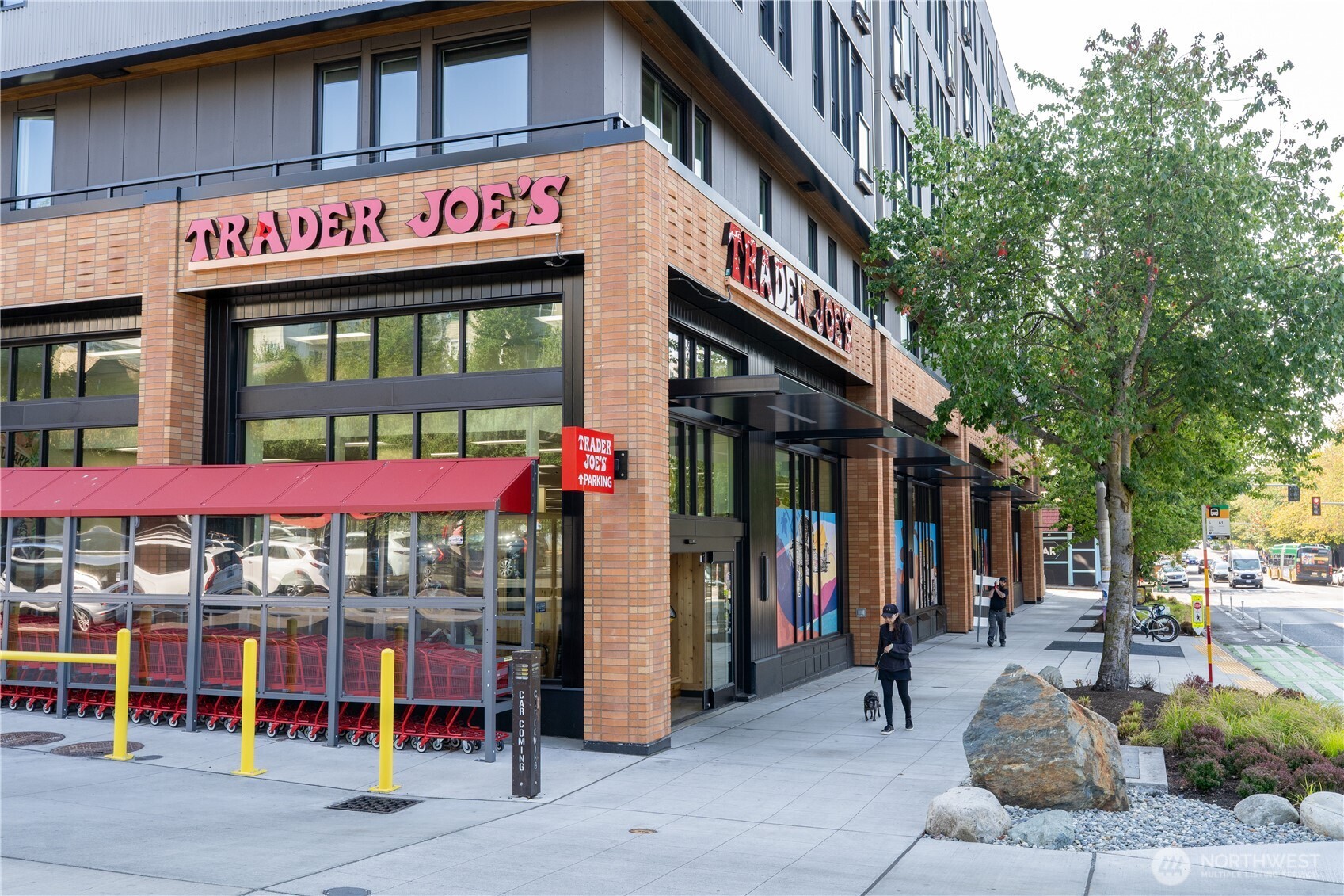 8720 Phinney Avenue N Unit: 14