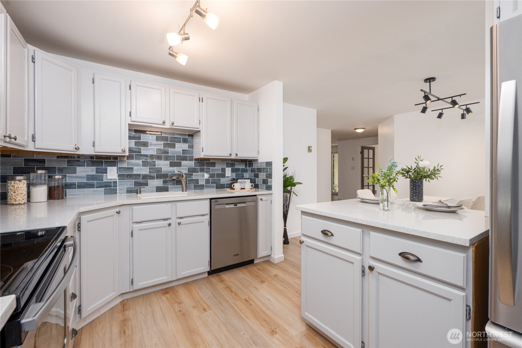 8720 Phinney Avenue N Unit: 14