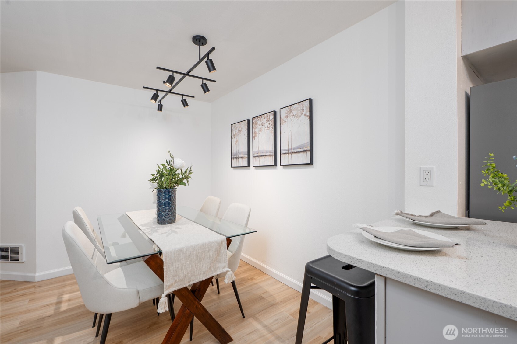 8720 Phinney Avenue N Unit: 14