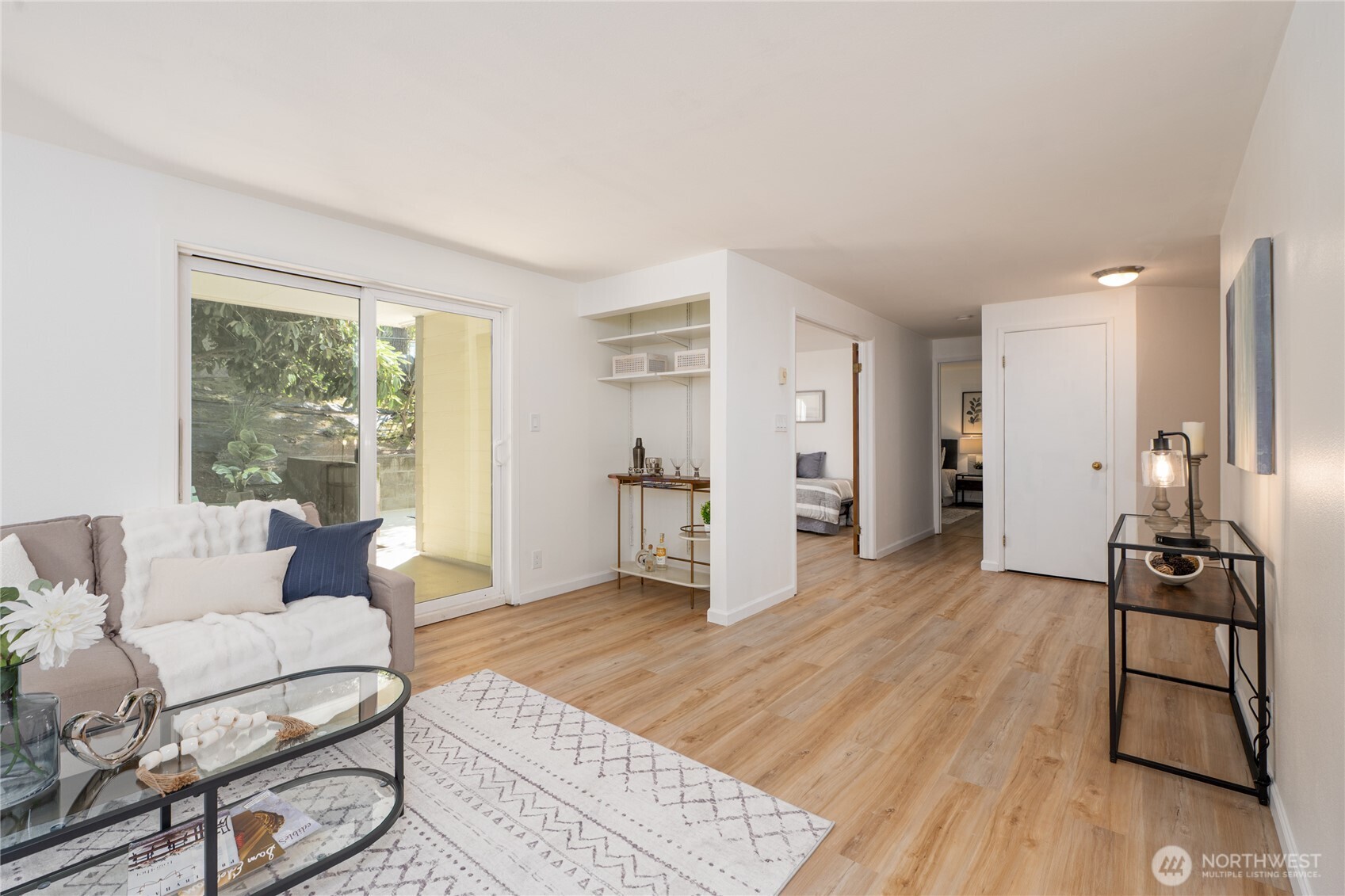 8720 Phinney Avenue N Unit: 14