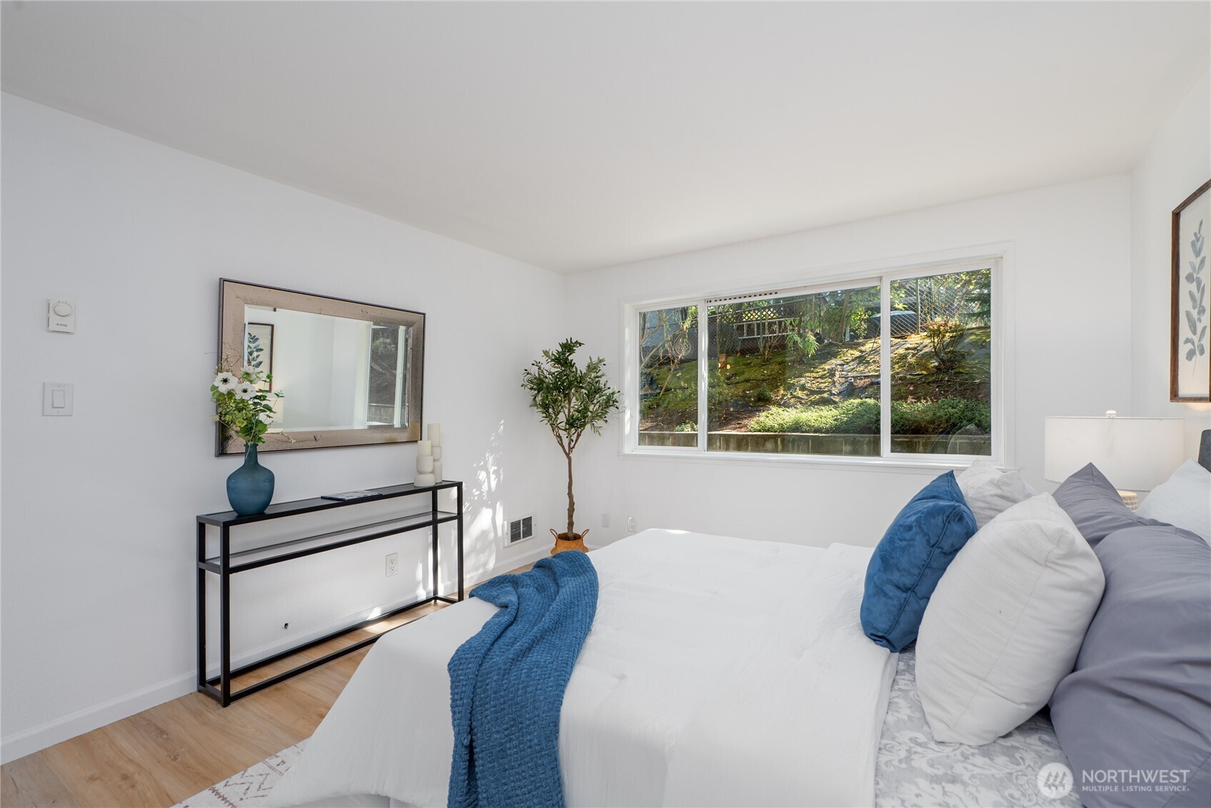 8720 Phinney Avenue N Unit: 14