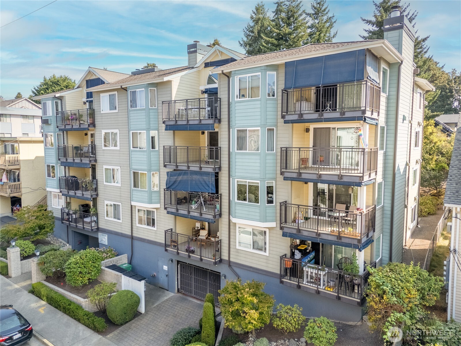 8720 Phinney Avenue N Unit: 14