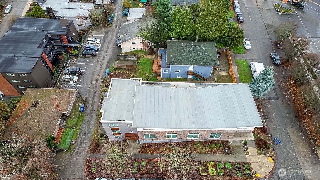 1322 S Bayview