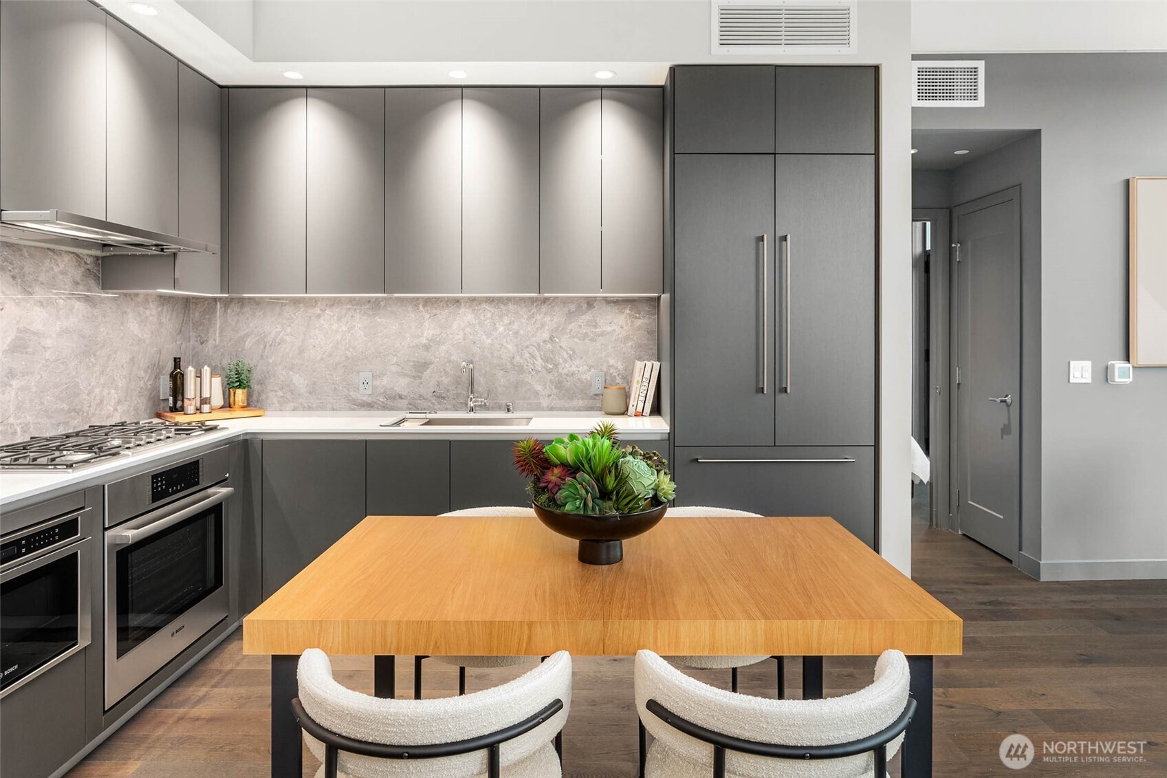 2510 6th Avenue Unit: 3303