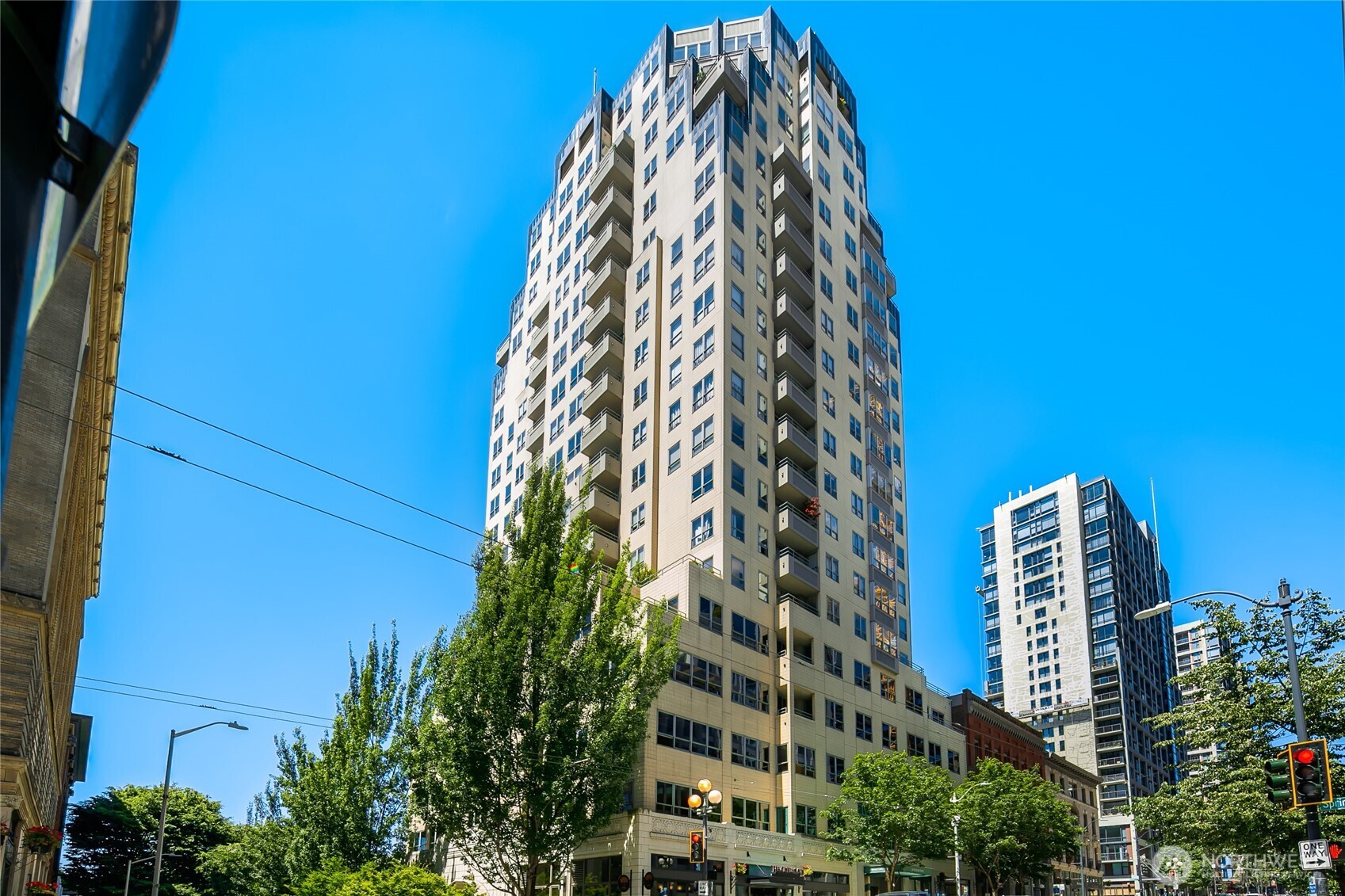 1107 1st Avenue Unit: 602