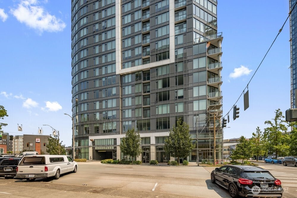 2510 6th Avenue Unit: 1107