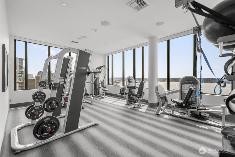 2510 6th Avenue Unit: 1107