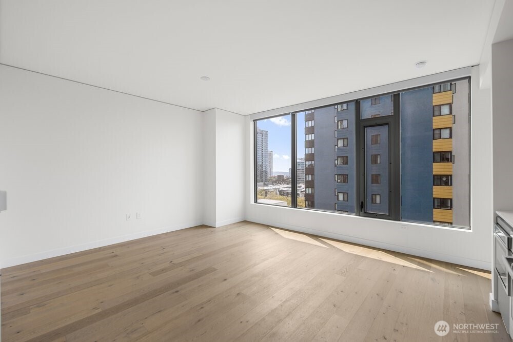 2510 6th Avenue Unit: 1107