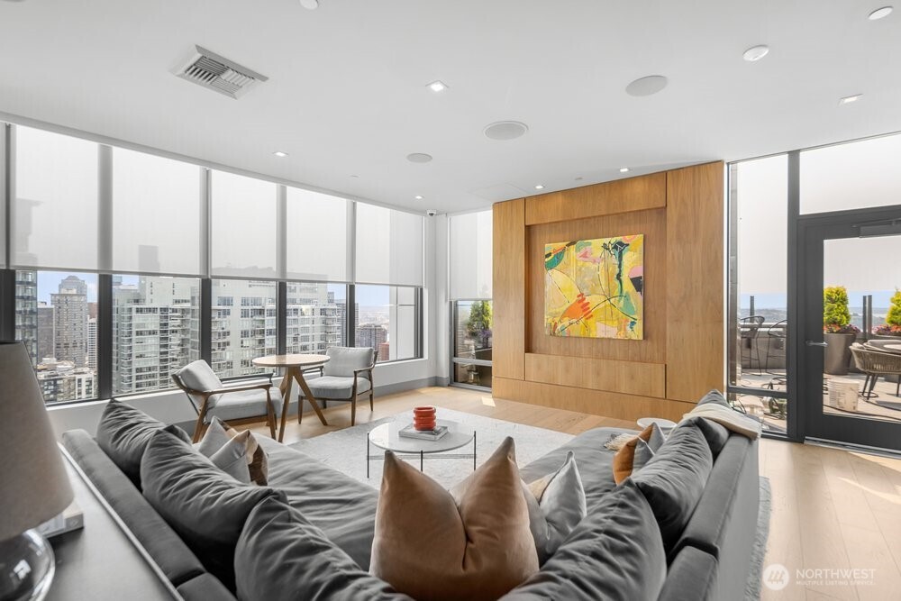 2510 6th Avenue Unit: 1107