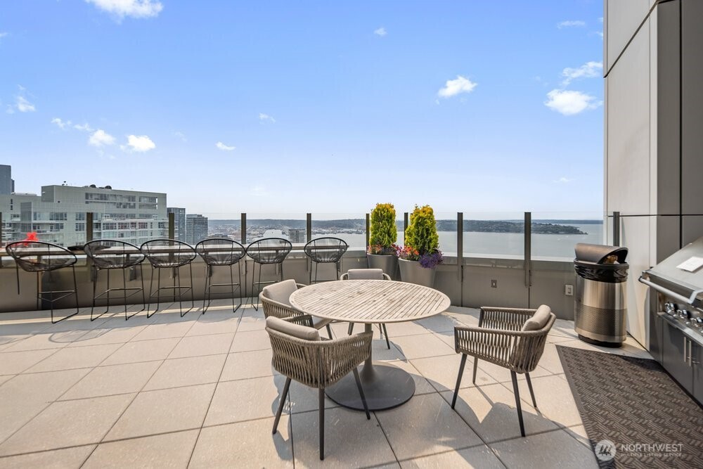 2510 6th Avenue Unit: 1107