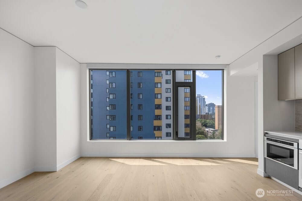 2510 6th Avenue Unit: 1107