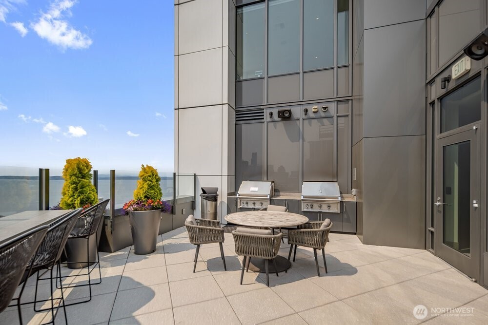 2510 6th Avenue Unit: 1107