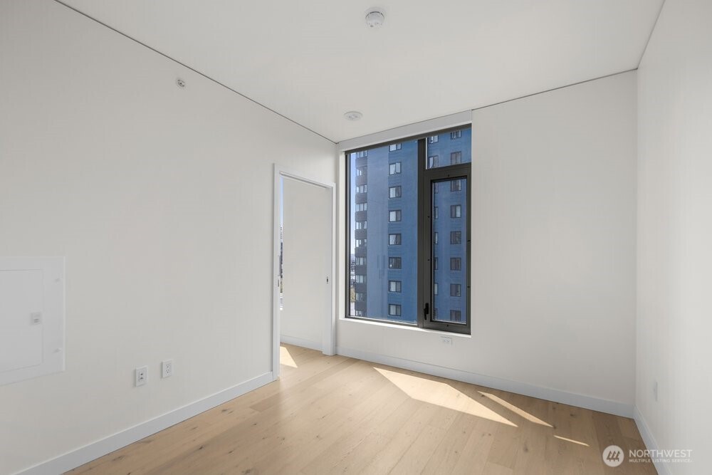 2510 6th Avenue Unit: 1107