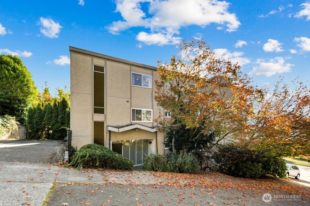303 N 44th Street Unit: 203
