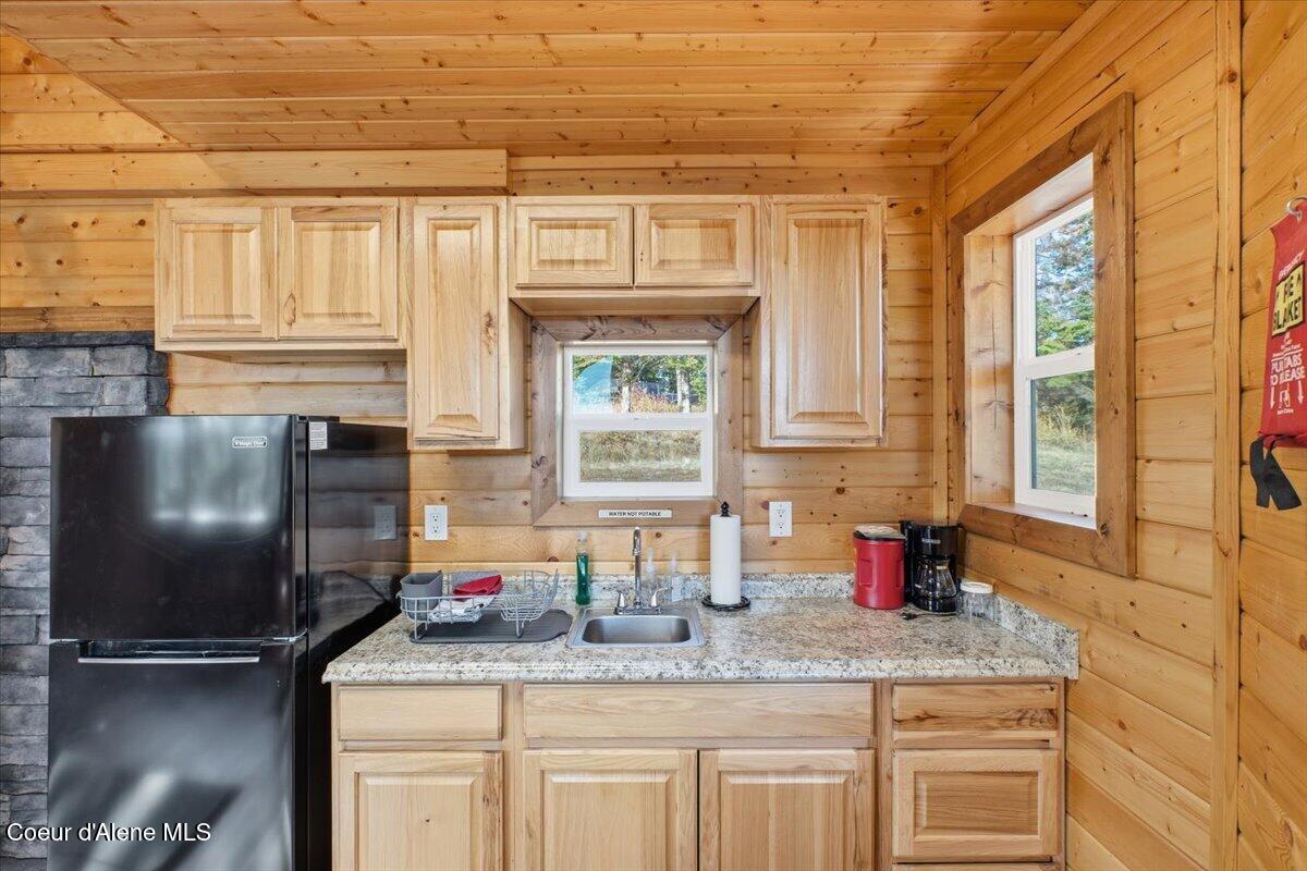 1435 Canyon Ridge Ln