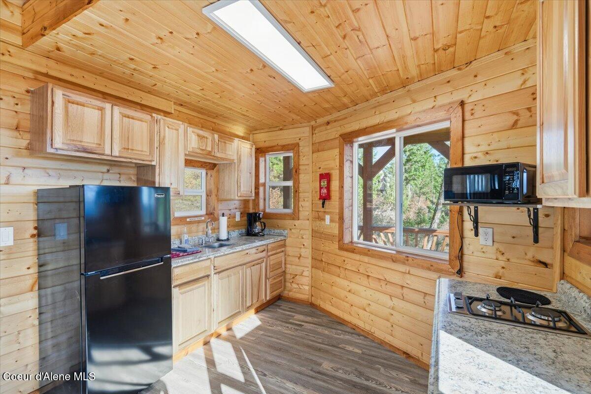 1435 Canyon Ridge Ln