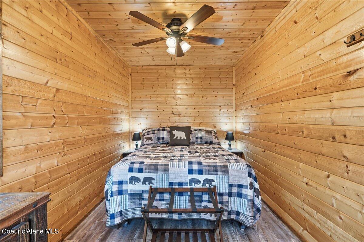 1435 Canyon Ridge Ln