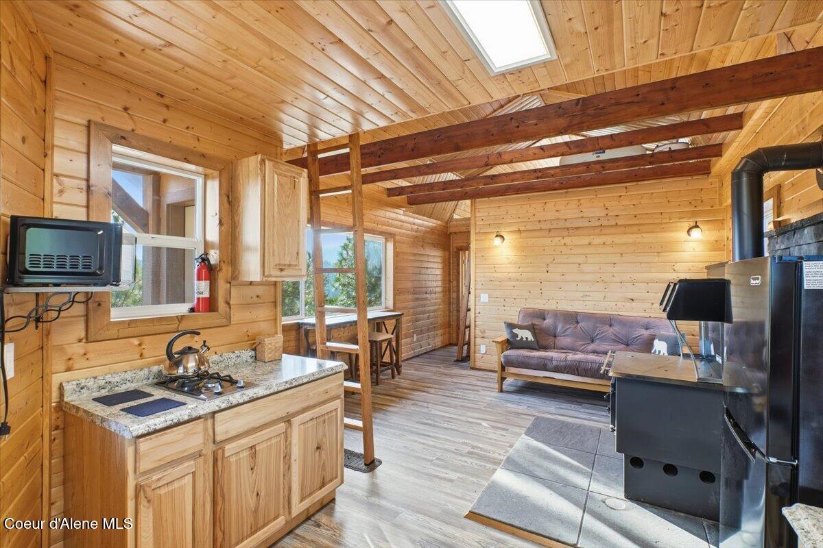 1435 Canyon Ridge Ln