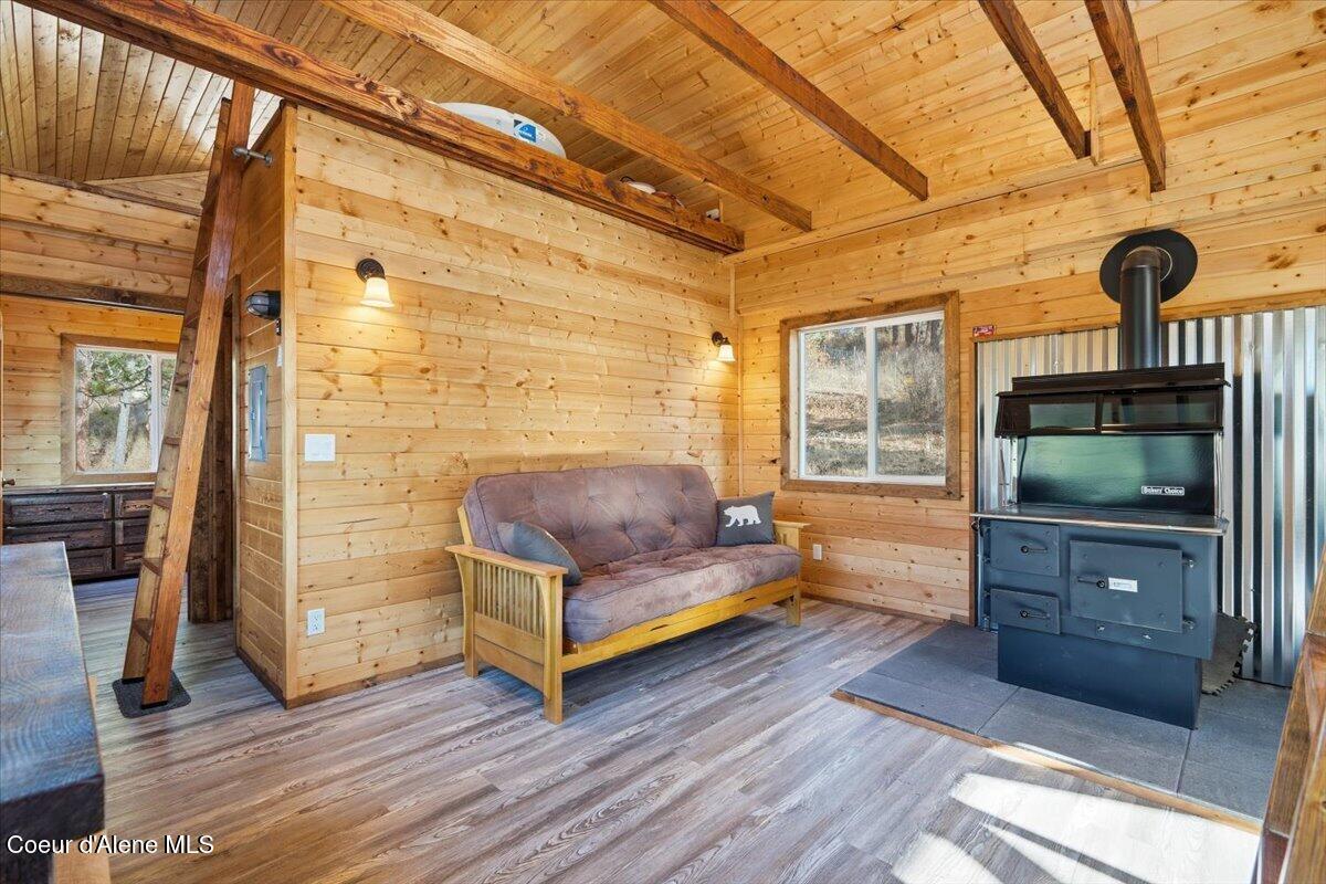 1435 Canyon Ridge Ln