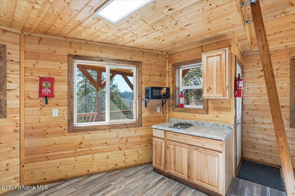 1435 Canyon Ridge Ln