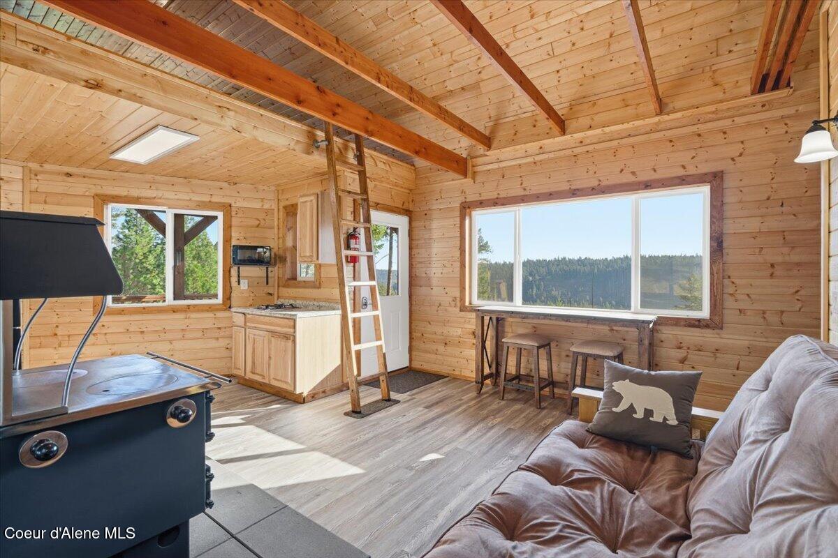 1435 Canyon Ridge Ln