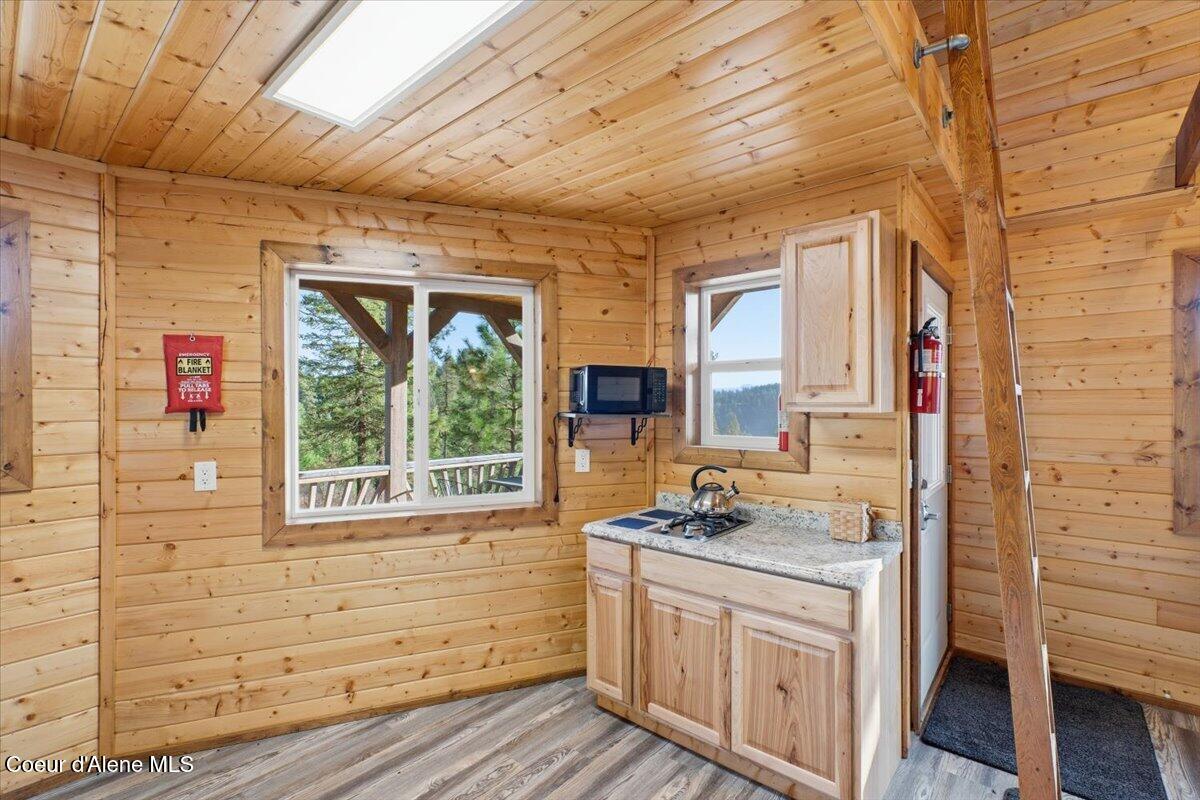 1435 Canyon Ridge Ln