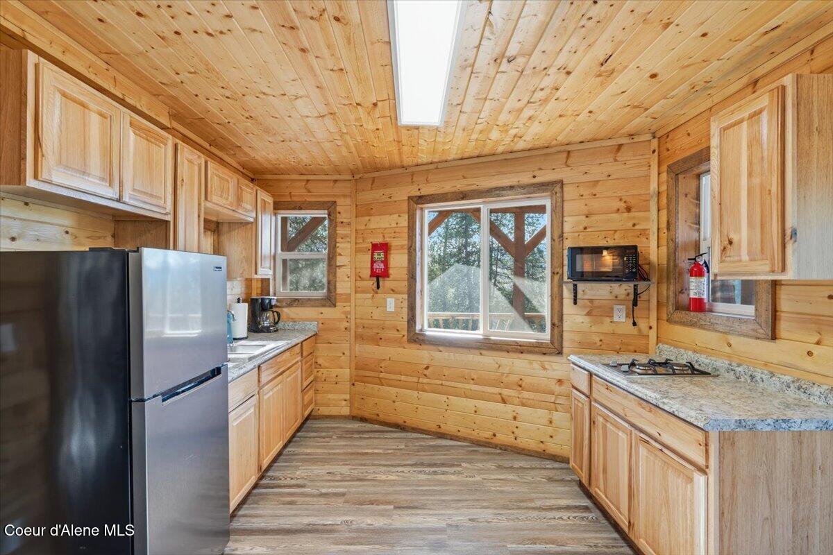 1435 Canyon Ridge Ln