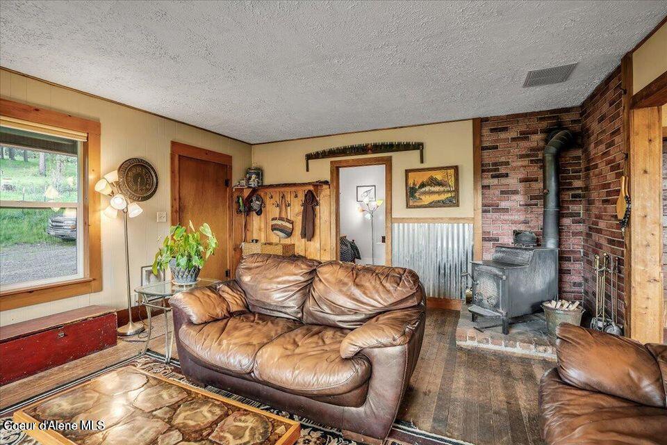 120 Moses Mountain Ln