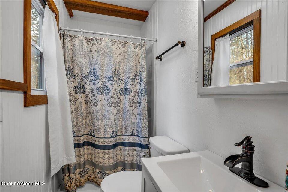 120 Moses Mountain Ln