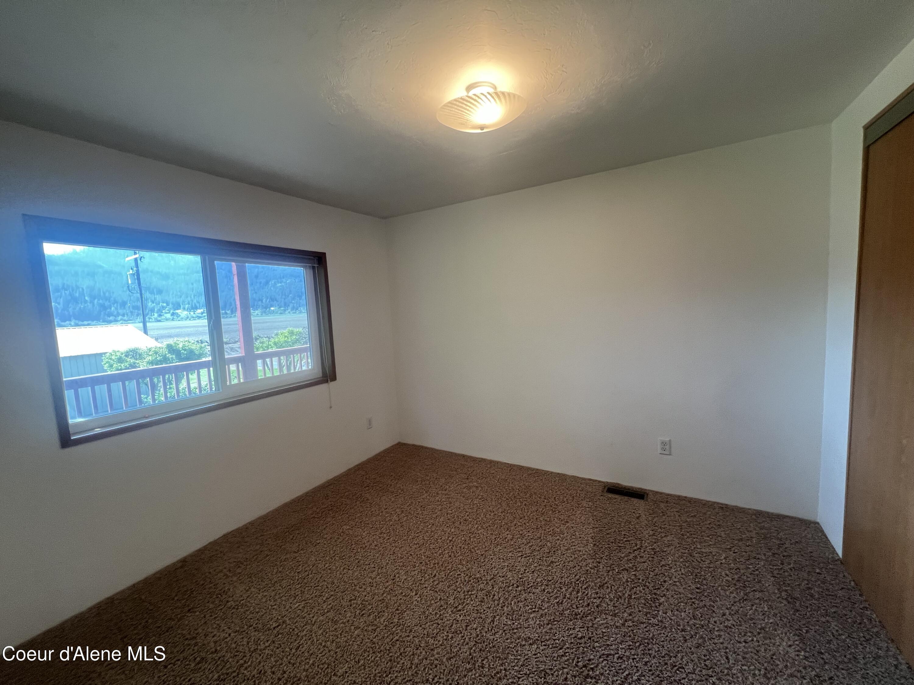 1124 Shepherd Rd, St. Maries